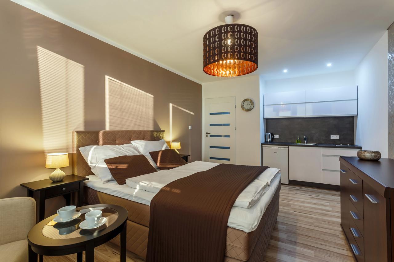 Golden Apartments Ostrava Luaran gambar