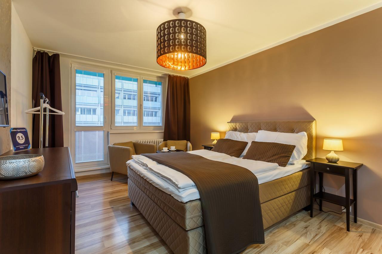 Golden Apartments Ostrava Luaran gambar