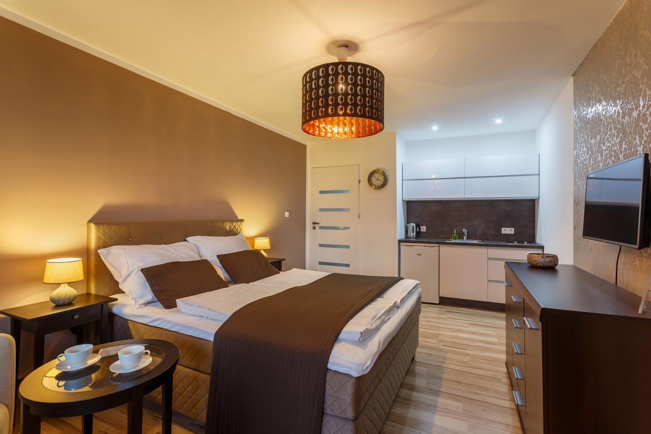 Golden Apartments Ostrava Luaran gambar